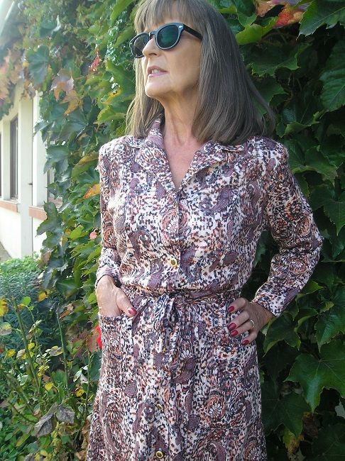 robe ouverte 3 éme âge
