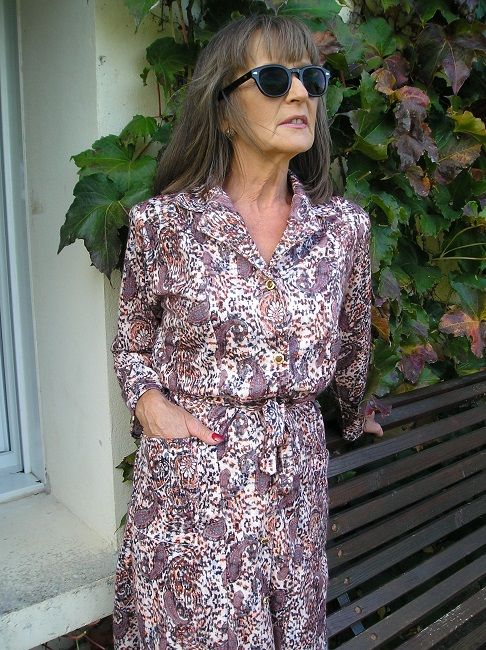 robe ouverte 3 éme âge