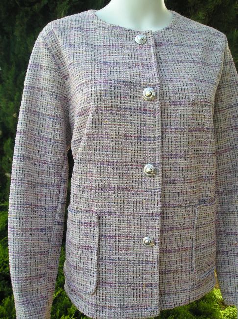 gilet cardigan personne âgée