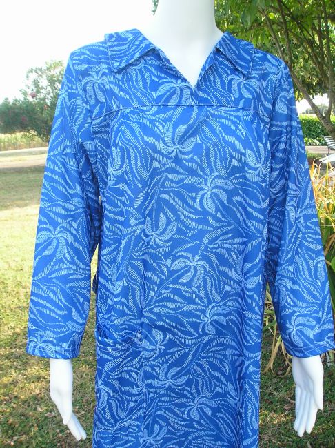 robe ouverte dos personne âgée