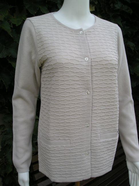 cardigan 3 éme âge